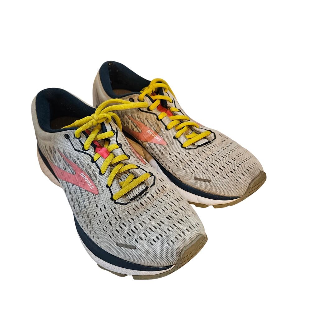 Women's Brooks Ghost 13 Running Shoes, Size 9
